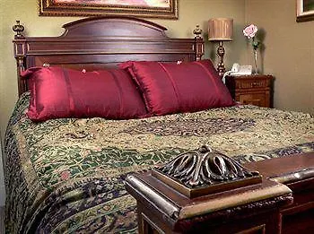Savoy Hotel 2*